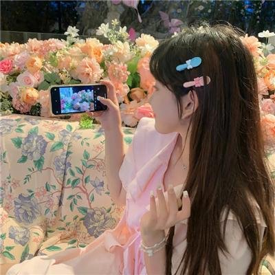 不可思议大灯泡